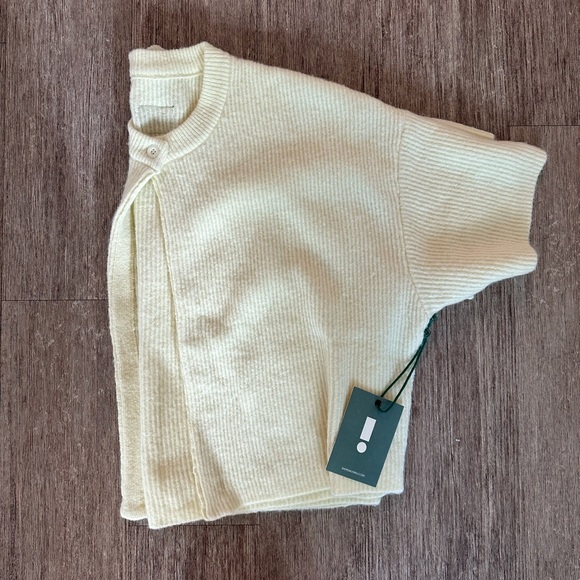 NWT Daily Drills Single Button Sweater - Picture 2 of 8